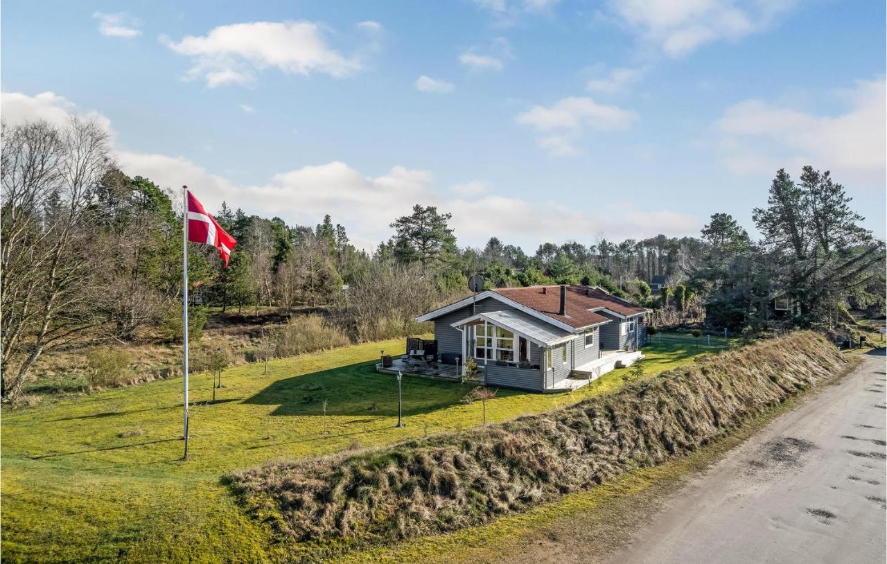 Lovely Home In Hals With Kitchen Εξωτερικό φωτογραφία